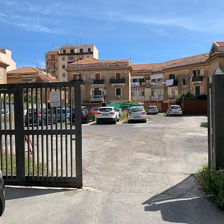 Casa Arenella Appartamento Con Parcheggio Privato Palermo Exterior foto
